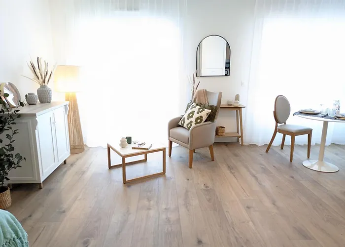 Aparthotel De Proche De Chelles (Seine-et-Marne)